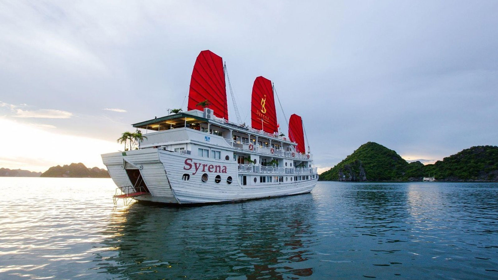 SYRENA CRUISE HALONG